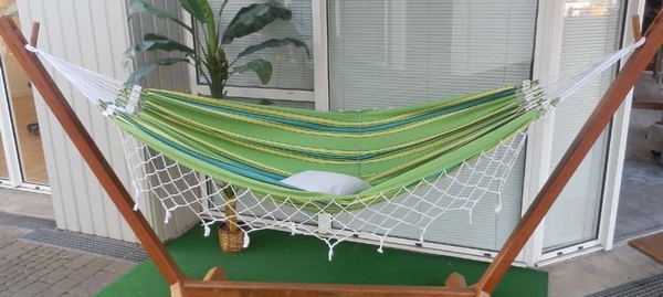 Hamac taille 2,2m par 1,6m, charge 130Kg