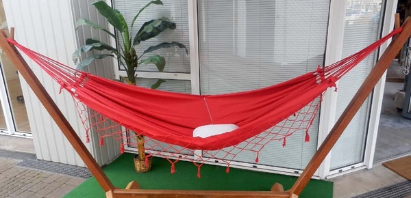 UN02:hamac rouge uni